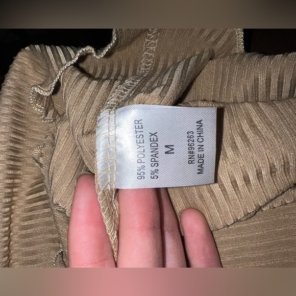 Tank top great never been worn - Picture 4 of 5